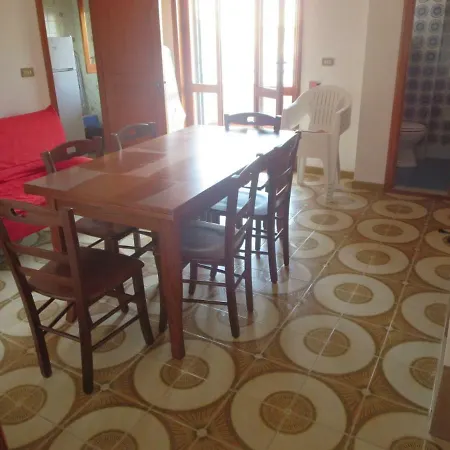 Primo Piano Quattro Colonne Нардо